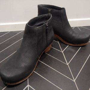 Dansko Black Leather Boots Size 38